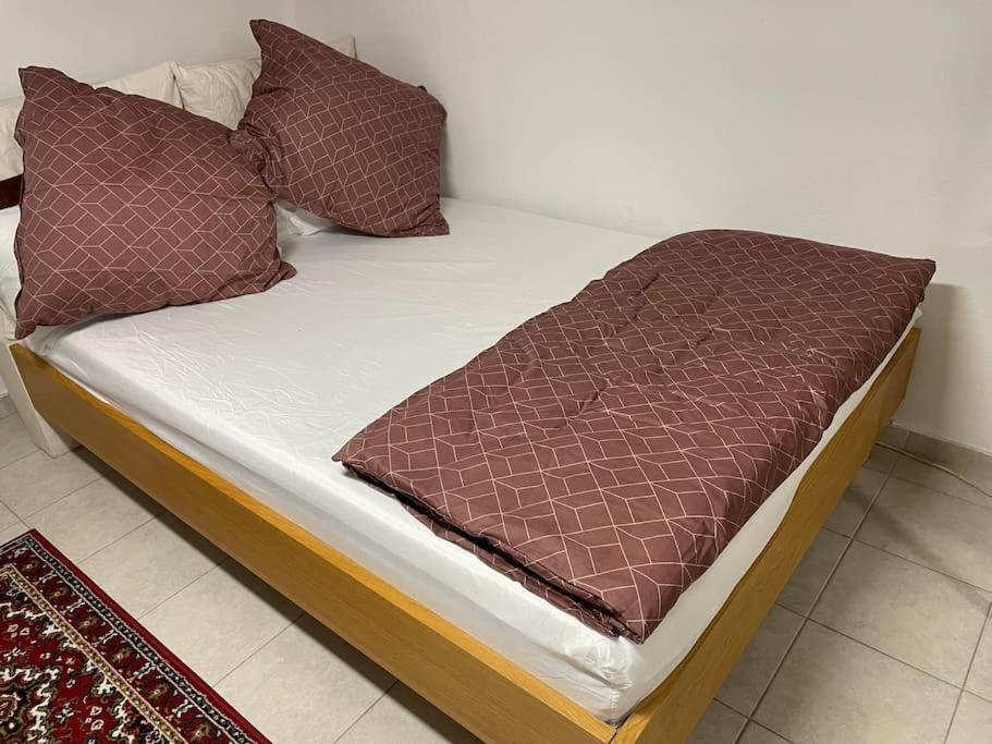 Comfortable Apartment In Commercial Centre Unterhaching Exterior photo